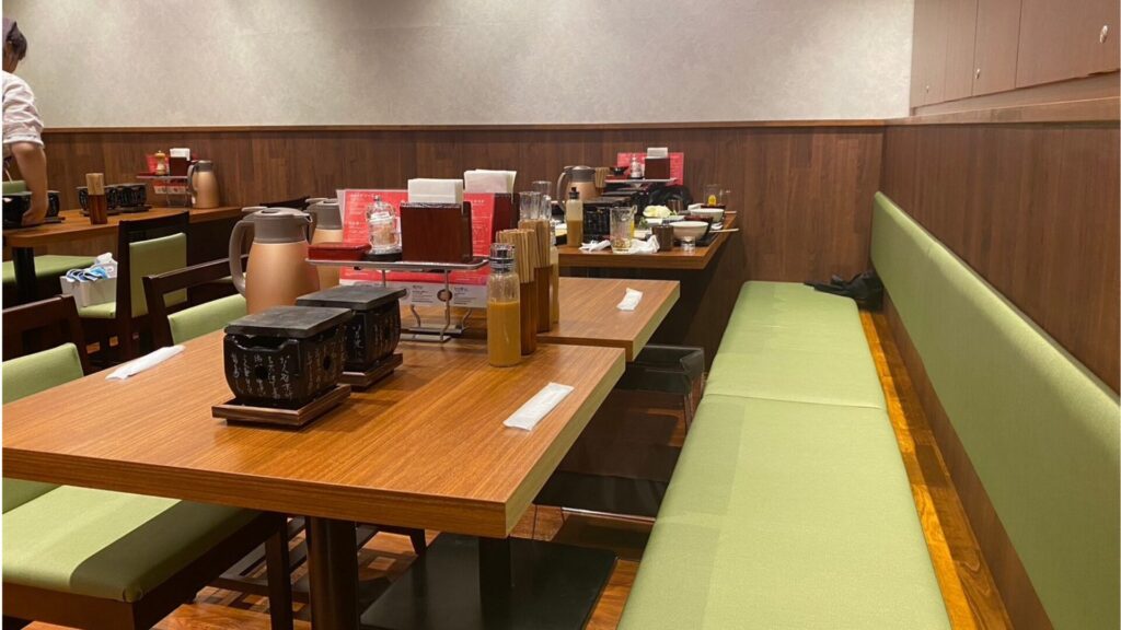 Gyukatsu Motomura's table seat